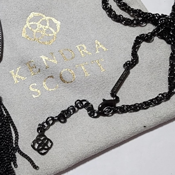 Kendra Scott gunmetal and Slate Grey cays eye Rayne necklace - Picture 8 of 9